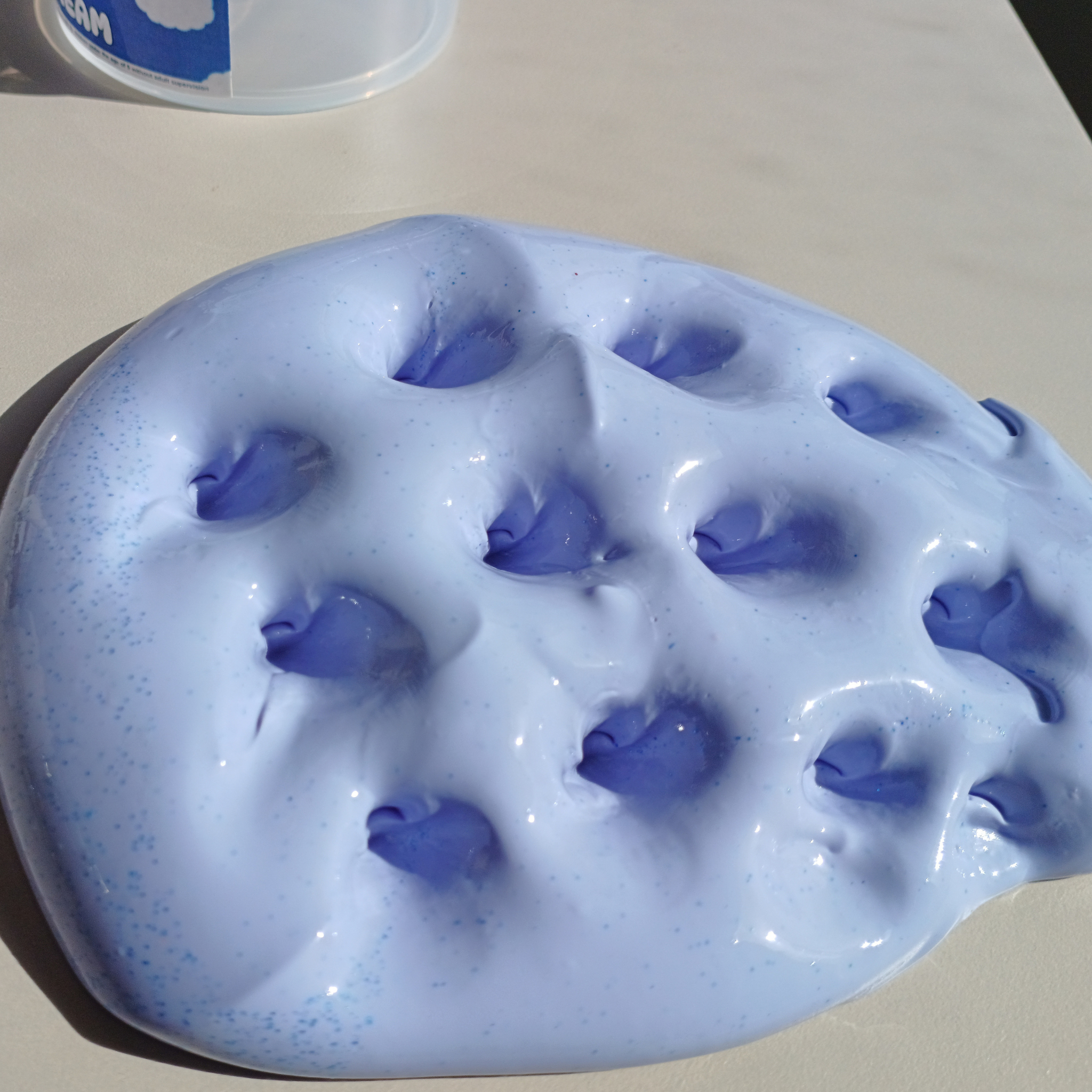 Girly Cream slime - Image 2